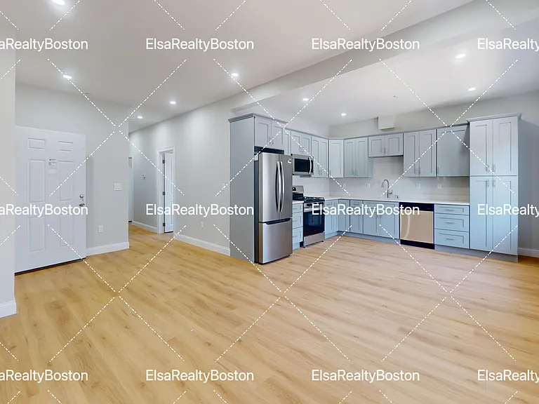 35 Francis St #2R — Photo 2