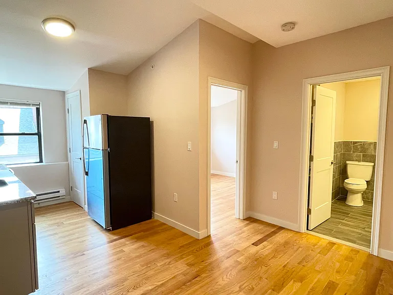23 Hudson St #403 — Photo 3