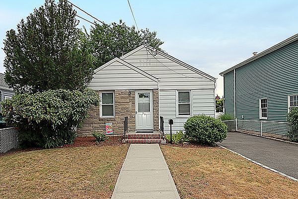 1st image of 38 Bert Ave