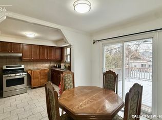 7101 Minotola Ave #1, Mississauga, ON L4T2S9