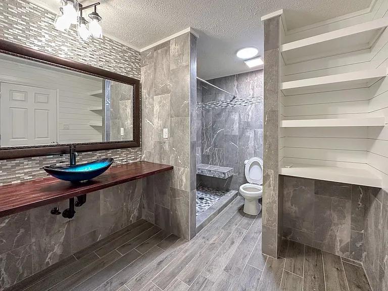 7 Lanvale St — Photo 12