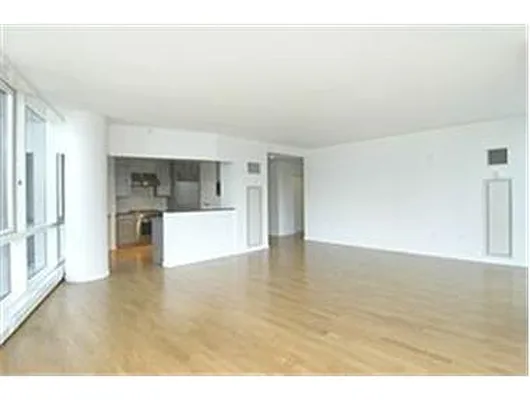 Rented by Douglas Elliman | media 23