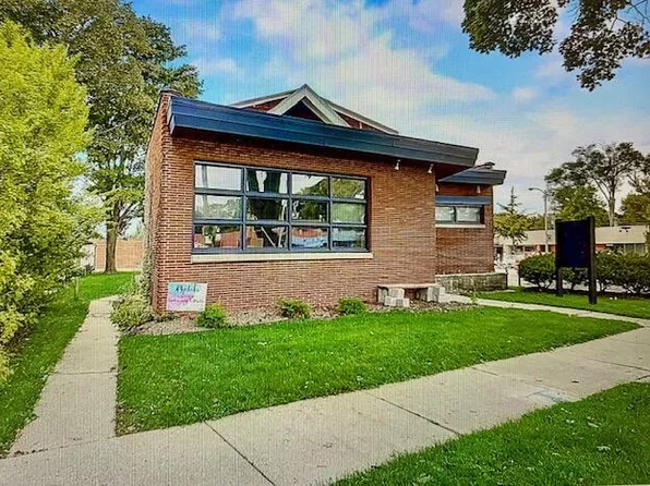 2289 Ludington AVENUE #A, B, Wauwatosa, WI 53226