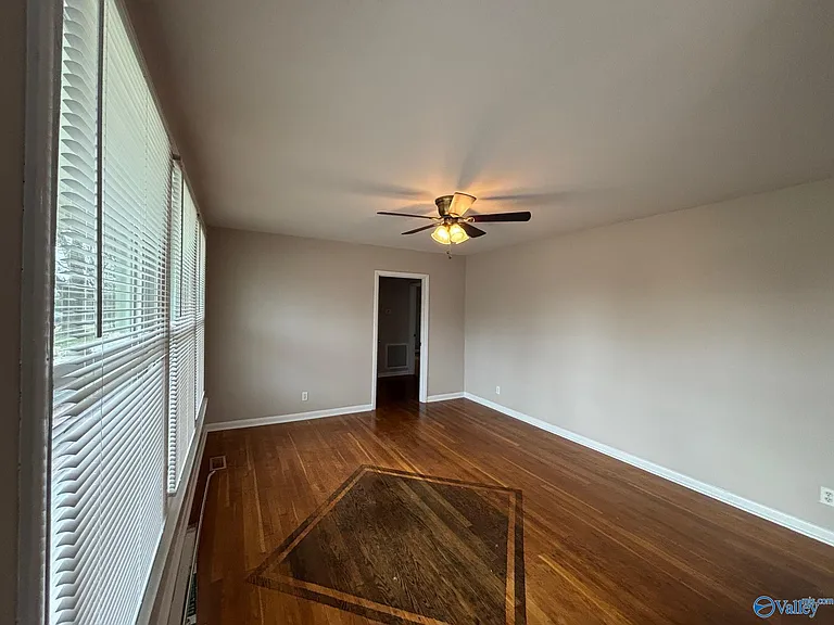 2206 Harris Rd NW — Photo 3