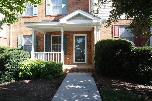 450 Wimmer St Photo 1