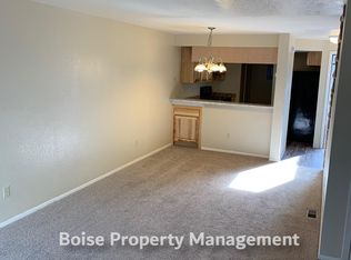 5272 W Morris Hill Rd, Boise, ID 83706