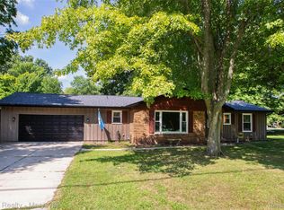 2981 Harwood Dr, Kimball, MI 48074