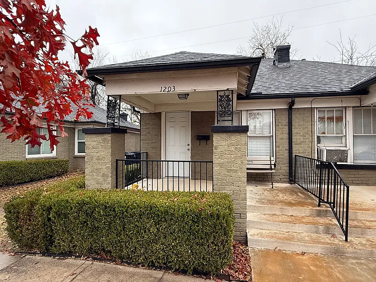 1203 Military Ct — Photo 7