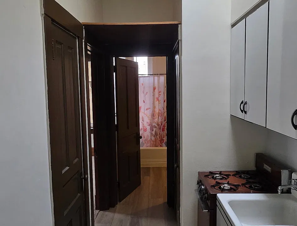 318 Brady St #5
