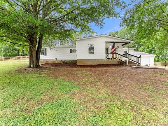 3rd image of 1533 Scenic Dr