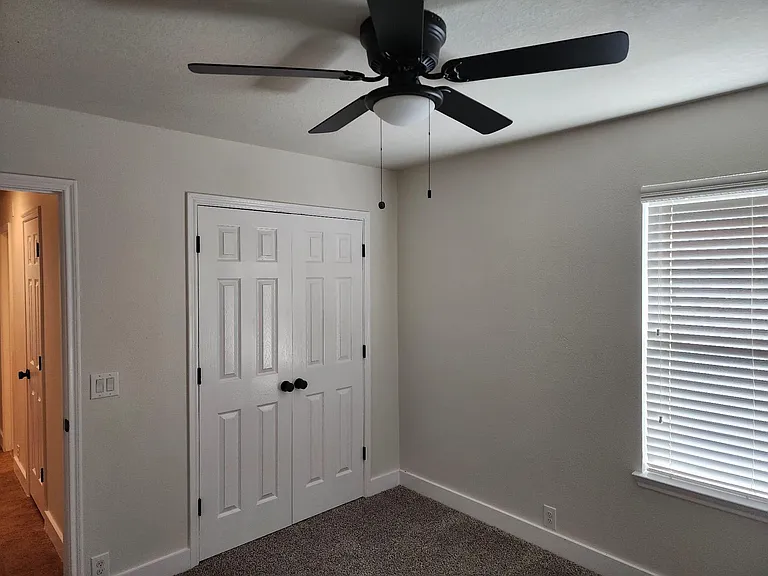 4519 Woodspring Glen Ln — Photo 35