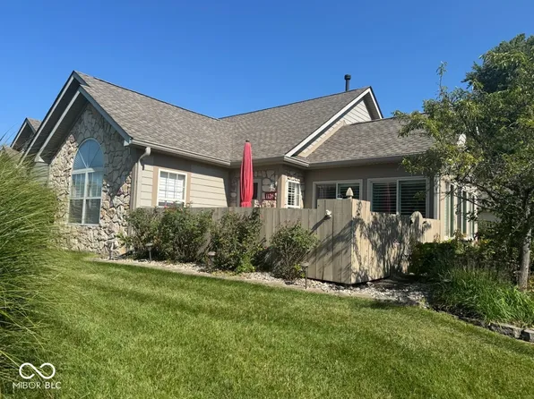 1126 Deerbrook Trl, Greenwood, IN 46142