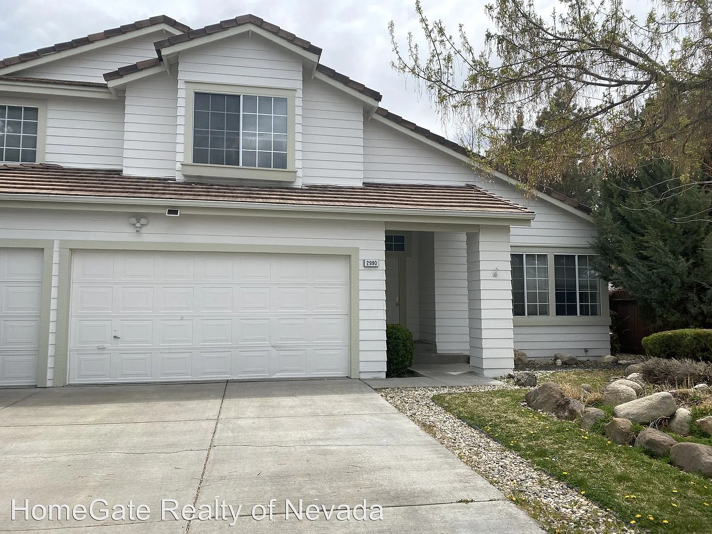 2990 Fairwood Dr photo 1