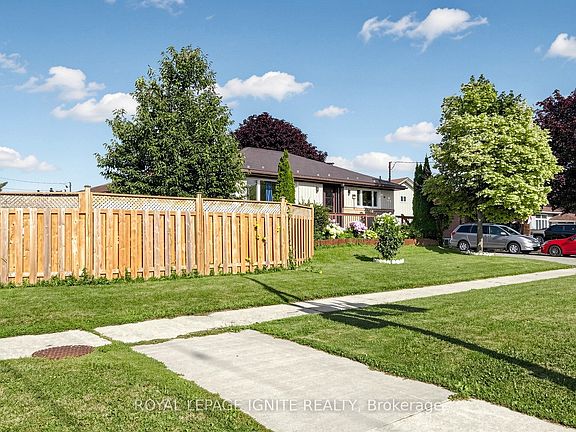 3rd image of 487 Wilson Rd S