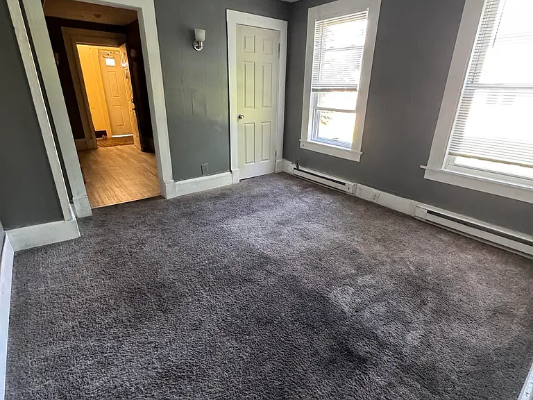 107 College St #1L — Photo 6