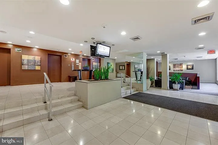 7333 New Hampshire Ave #708 — Photo 5