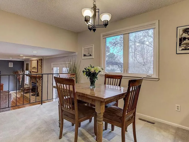 5225 S Pitkin Ct — Photo 6