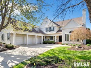 5860 Craigin Bluff Ct, Bettendorf, IA 52722