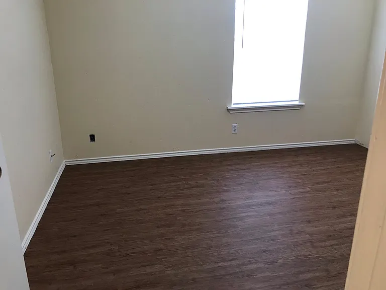 7648 Windsor Oaks — Photo 14