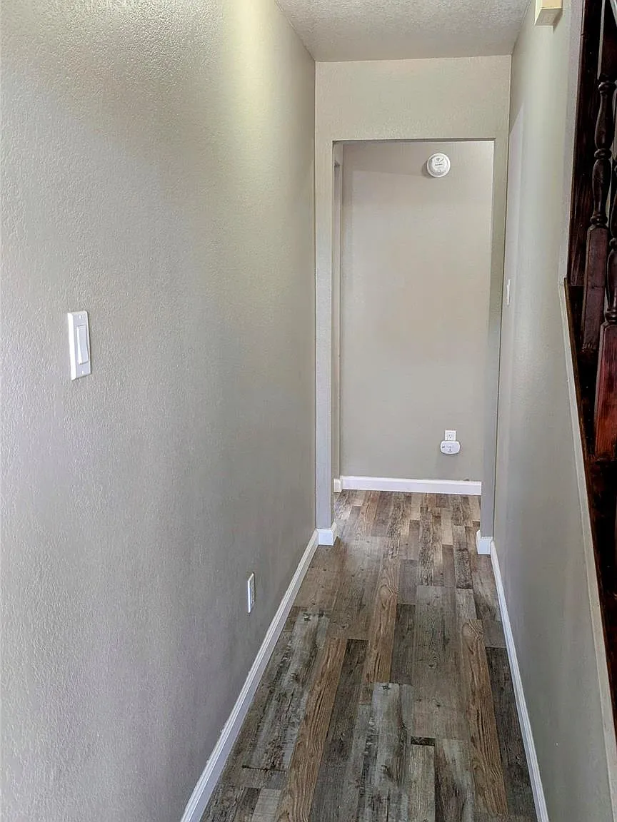 4 bed, 2.5 bath, 2144 sqft, $2,250 — Photo 4