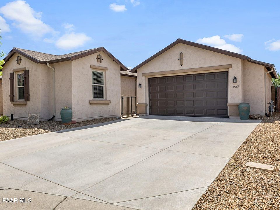 1st image of 1227 Essex Way