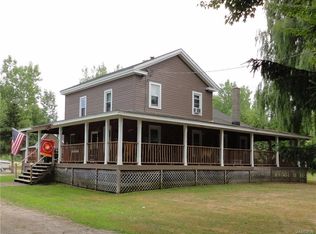 8828 Fisk Rd, Akron, NY 14001