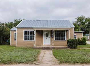 1500 S High St, Brady, TX 76825