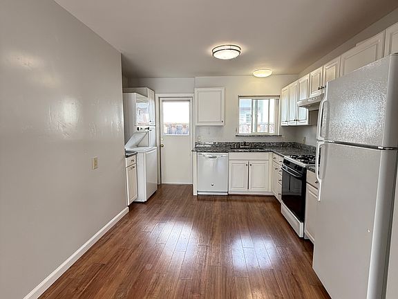 4th image of 1477 Kentfield Ave