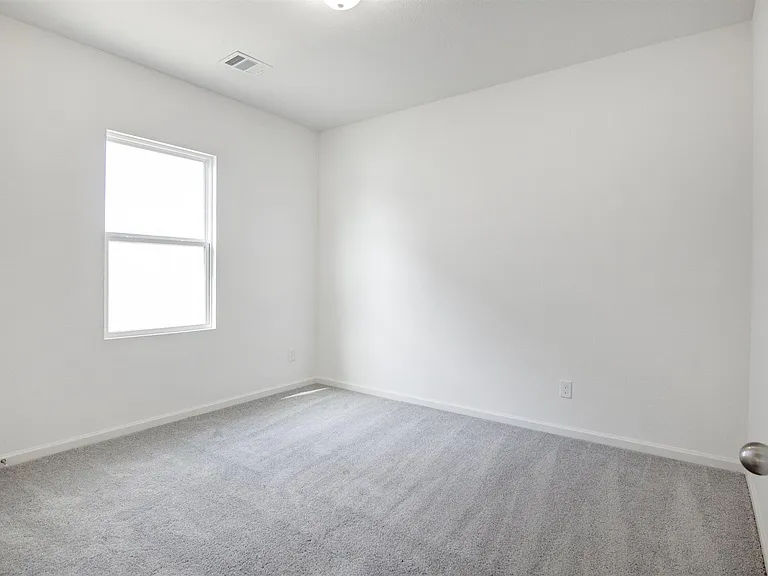 5002 Highland Springs Dr — Photo 5