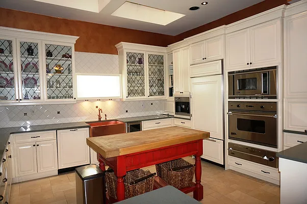 Sold by GA Keen Realty Advisors | media 21