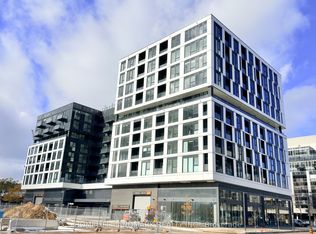 1037 The Queensway #811, Toronto, ON M8Z 6C7