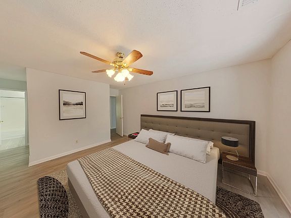 3rd image of 2248 Runnymeade Rdg