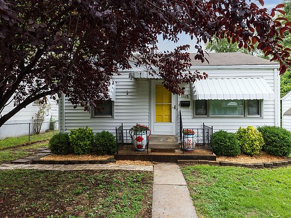Great curb appeal; fenced in front and back yard
