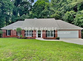 3960 Windy Shore Dr, Snellville, GA