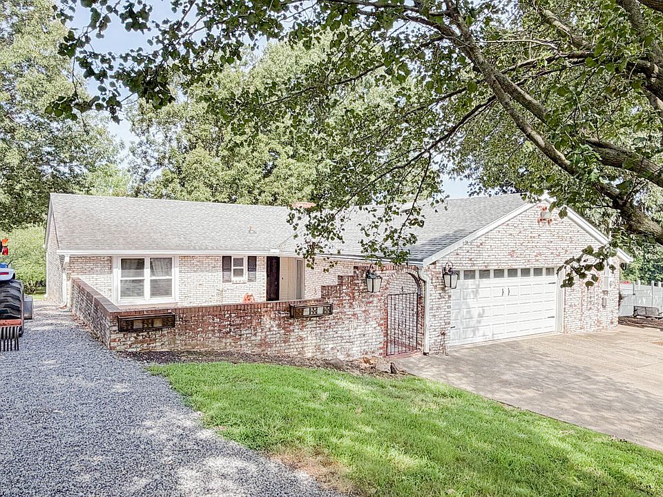 1st image of 163 Rock Castle Rd