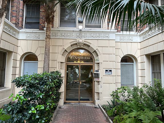 4th image of 603B S Cochran Ave #309