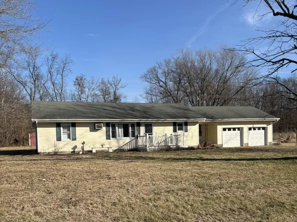 3001 N 1250th St, Flat Rock, IL 62427