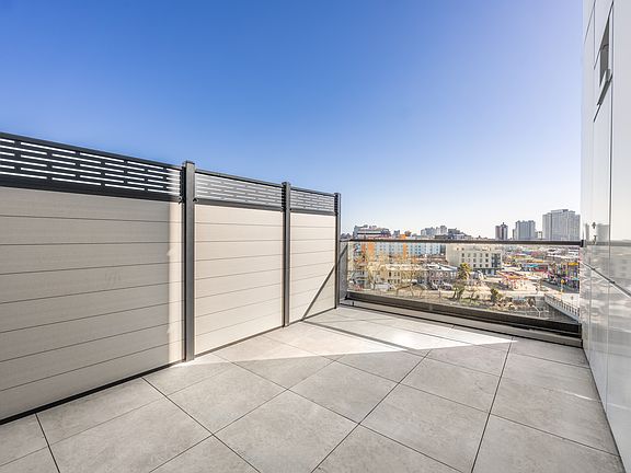 2nd image of 13277 Metropolitan Ave #4J