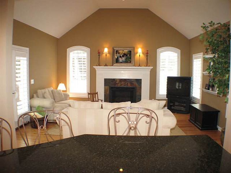 2nd image of 376 WILTON Road