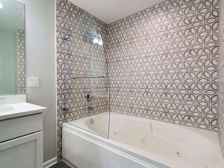 4925 S Forrestville Ave #2S — Photo 9