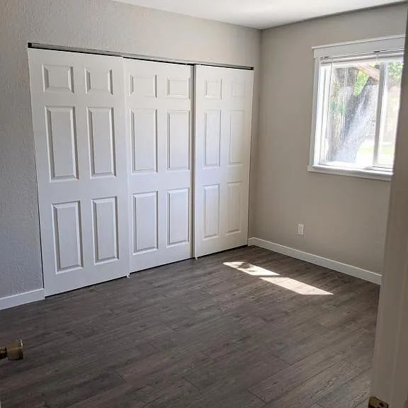 920 W Entiat Ave #C — Photo 15