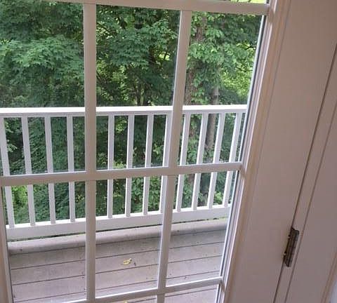 deck off kitchen 