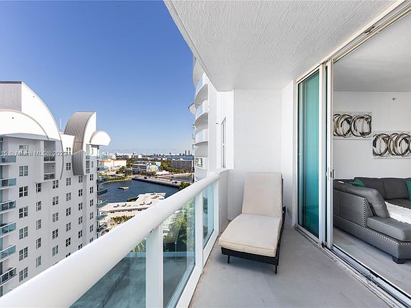 3rd image of 7900 Harbor Island Dr APT 1205