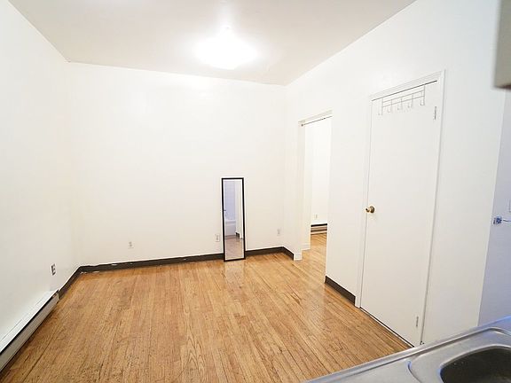 3rd image of 340 E 6th St APT 18