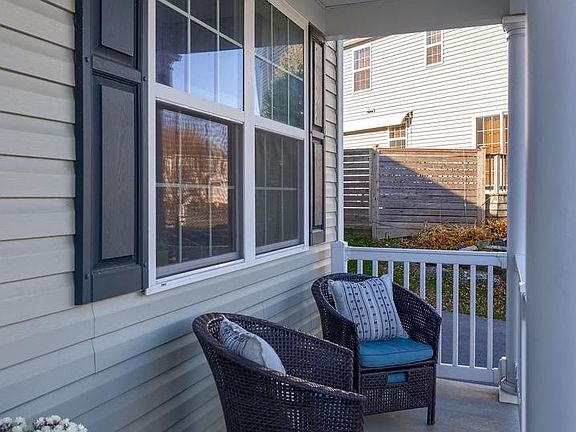 4th image of 36 Creekside Dr
