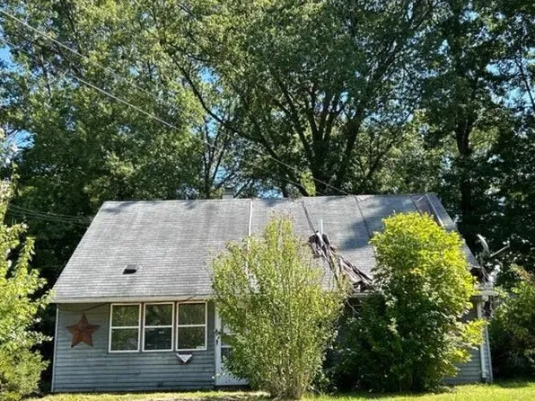 1886 Denison Ave NW, Warren, OH 44485