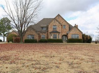 1252 N 28th St, Collinsville, OK 74021