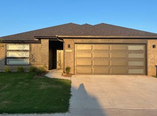18800 Tortuga Dr, Edmond, OK 73012