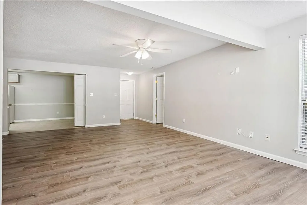 2 bed, 2.0 bath, $1,750 — Photo 3