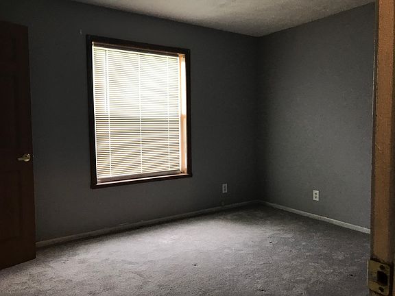 5th image of 322 McKee St #1